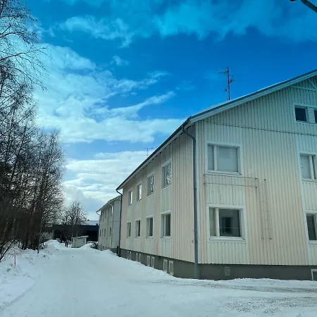 -Hannula- Kodikas, Persoonallinen Ja Rauhallinen Kaksio Kahdella Autopaikalla Kauppojen Vieressae كوبيو